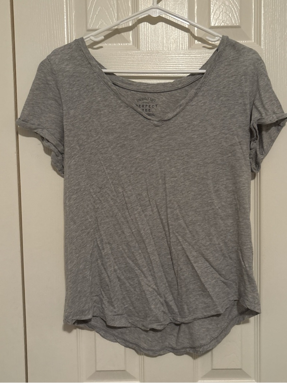 Aeropostale Light Gray V-Neck Short Sleeve Tee